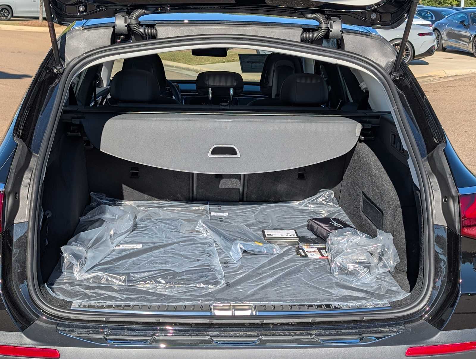 Thumbnail: 2026 Mercedes-Benz E-Class - 27