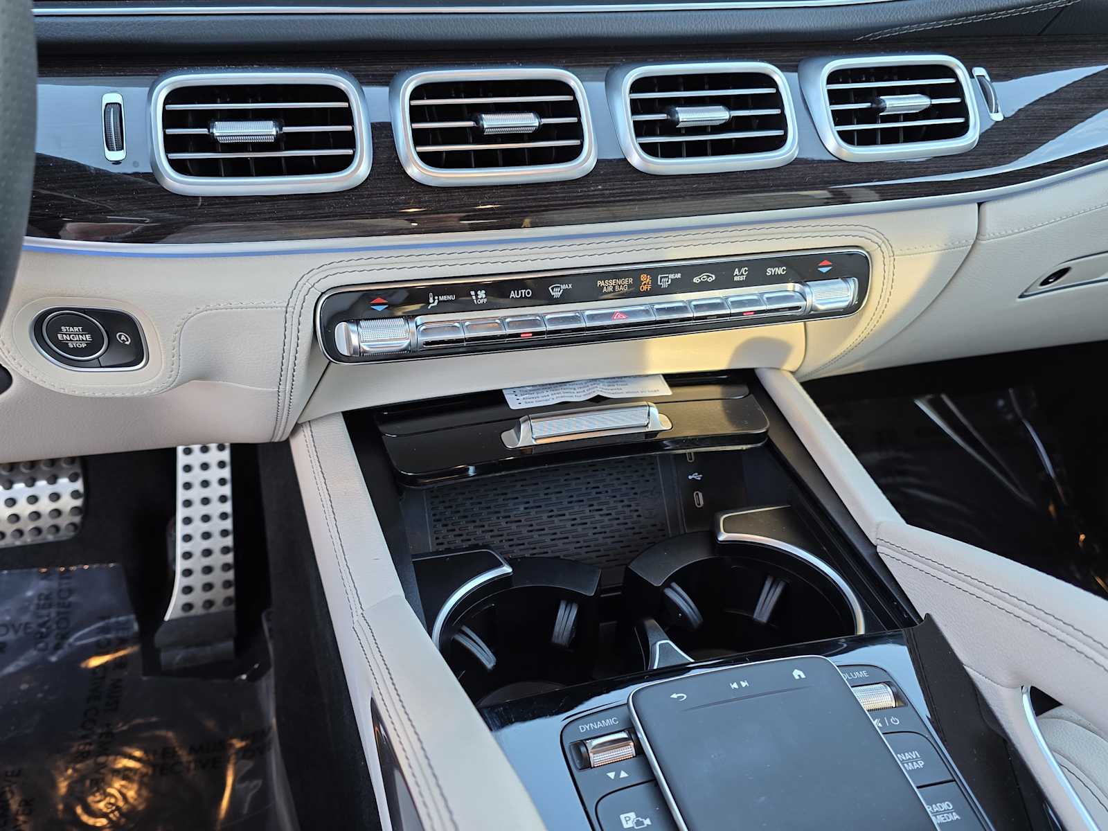 Thumbnail: 2025 Mercedes-Benz GLS - 18