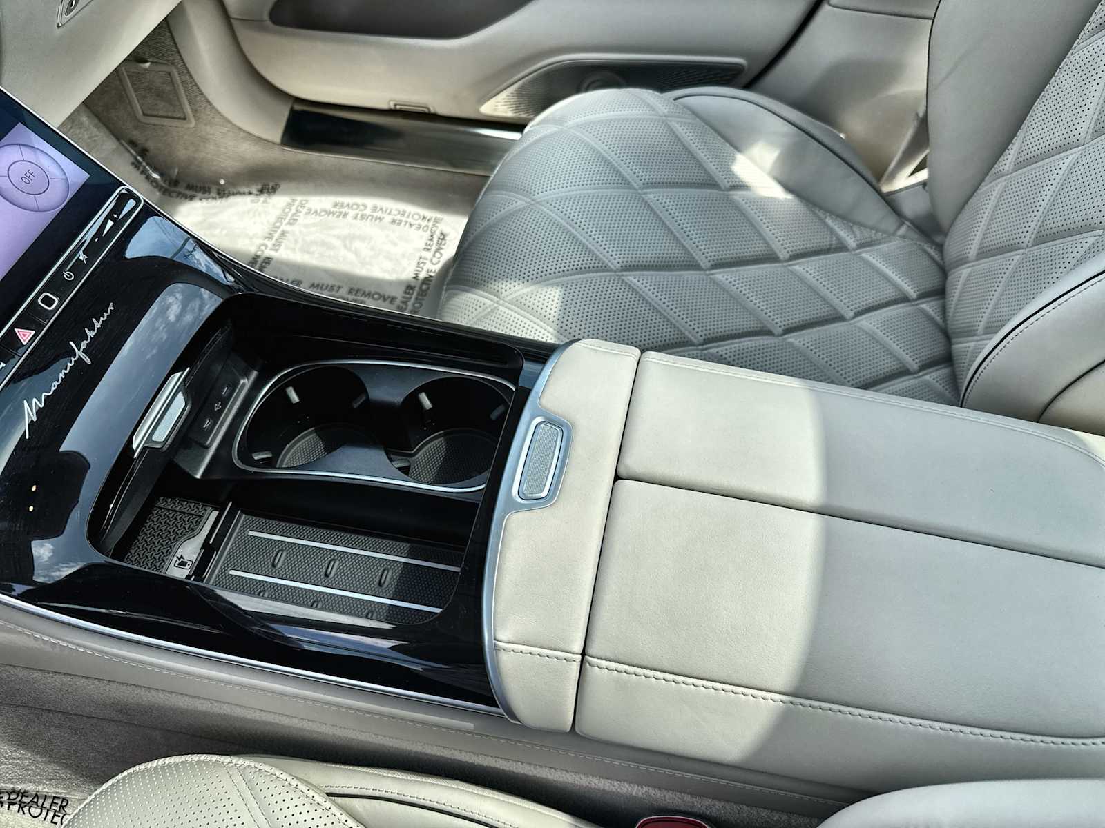 Thumbnail: 2024 Mercedes-Benz S-Class - 22