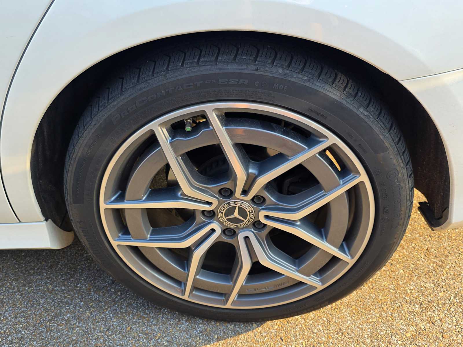 Thumbnail: 2021 Mercedes-Benz E-Class - 4