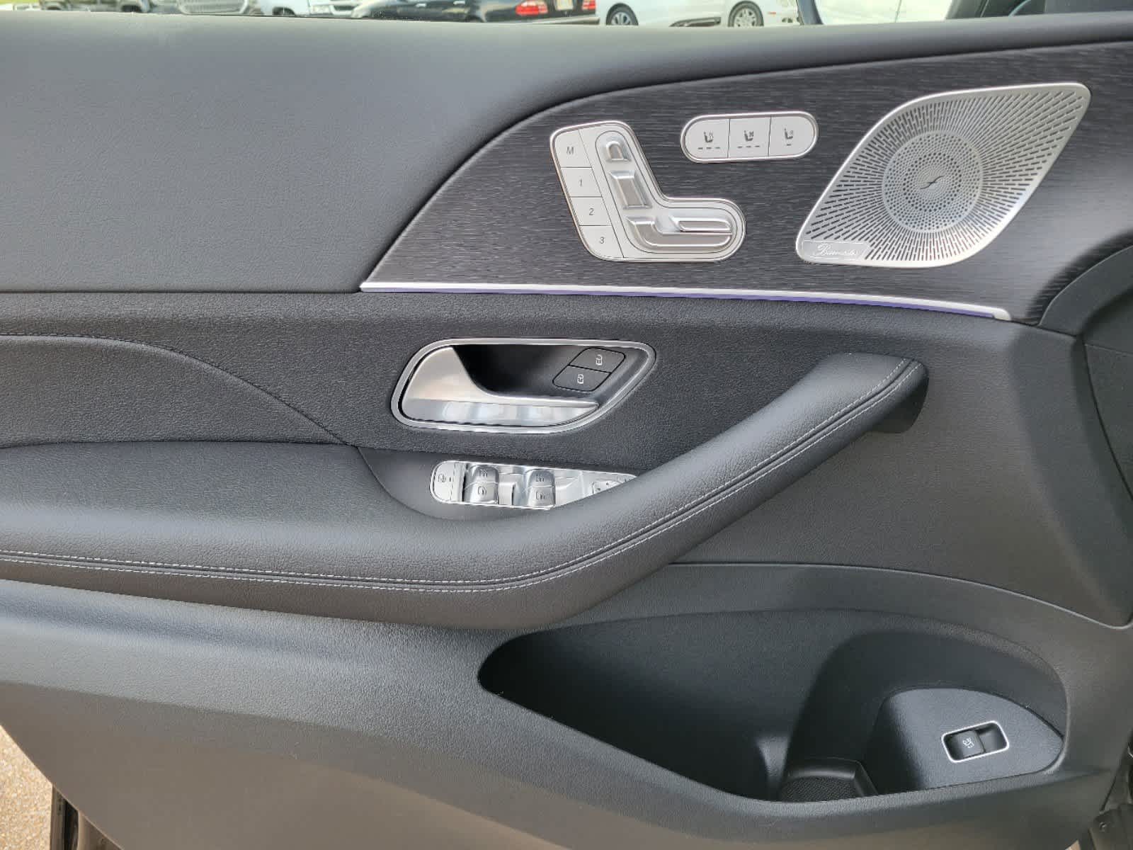 Thumbnail: 2025 Mercedes-Benz GLS - 13