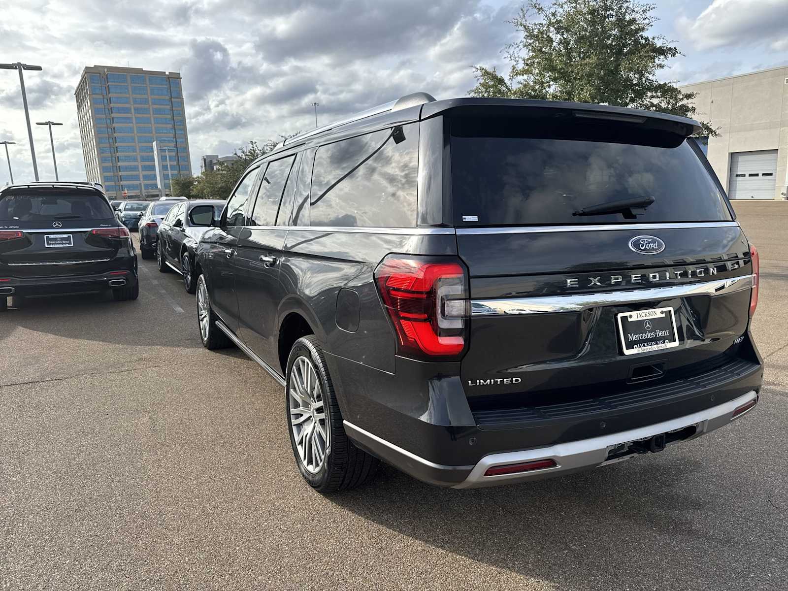 Thumbnail: 2022 Ford Expedition MAX - 4