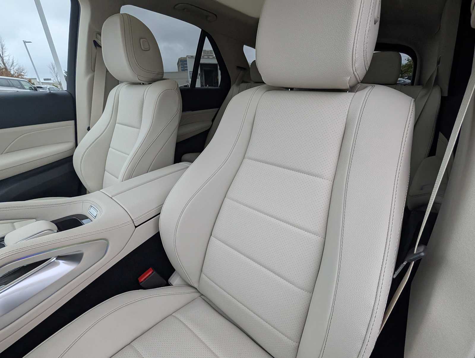 Thumbnail: 2026 Mercedes-Benz GLE - 16