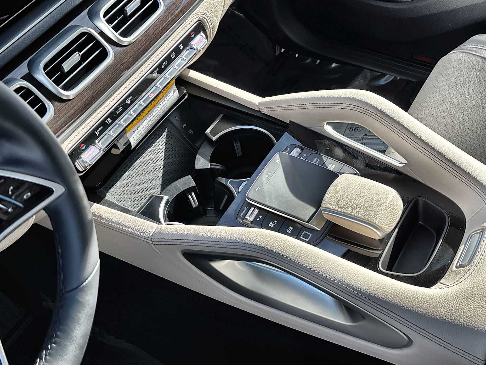 Thumbnail: 2026 Mercedes-Benz GLE - 22