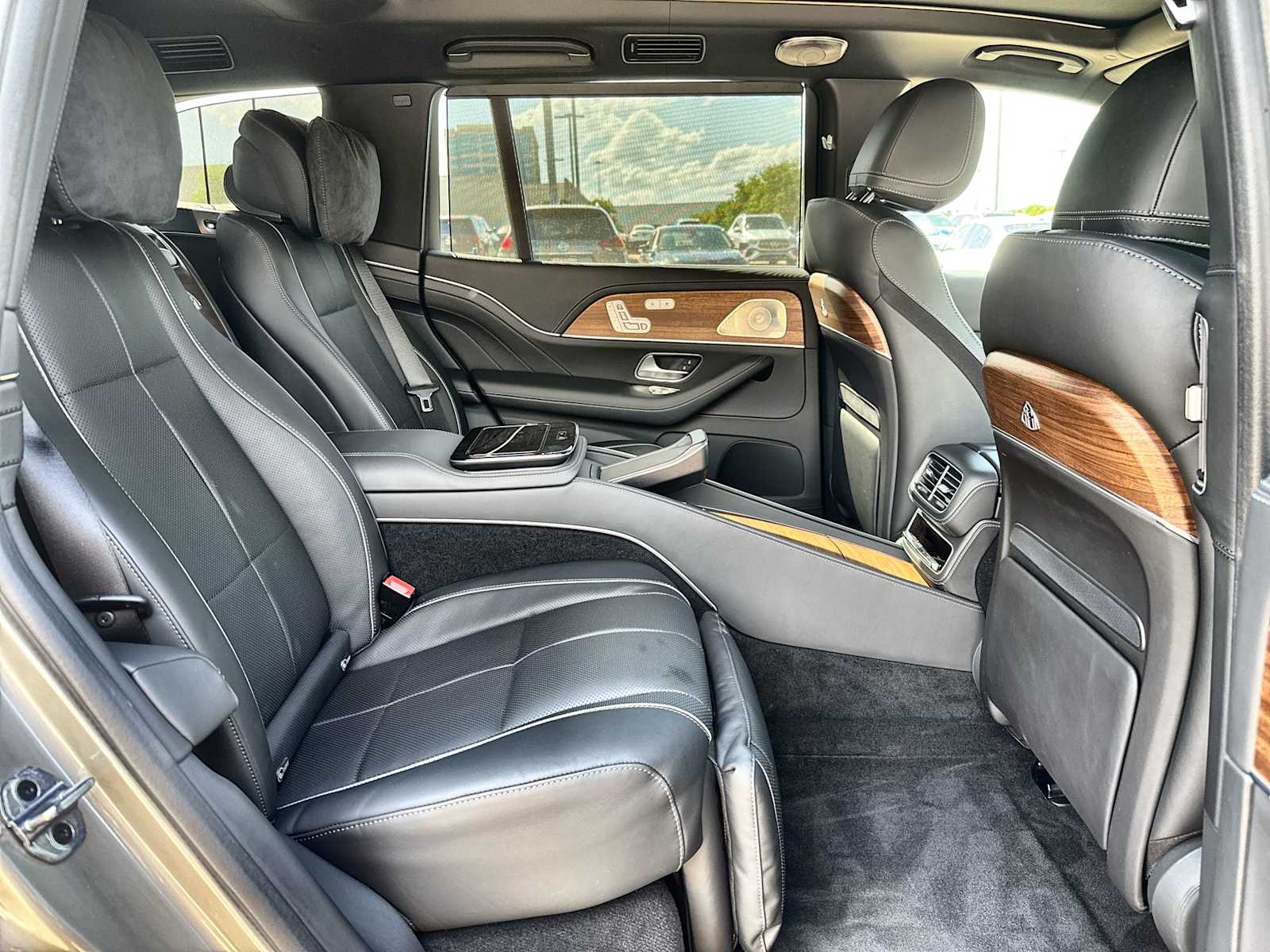 Thumbnail: 2023 Mercedes-Benz GLS - 19