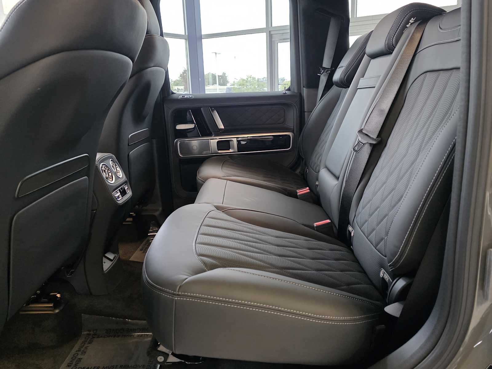 Thumbnail: 2026 Mercedes-Benz G-Class - 12