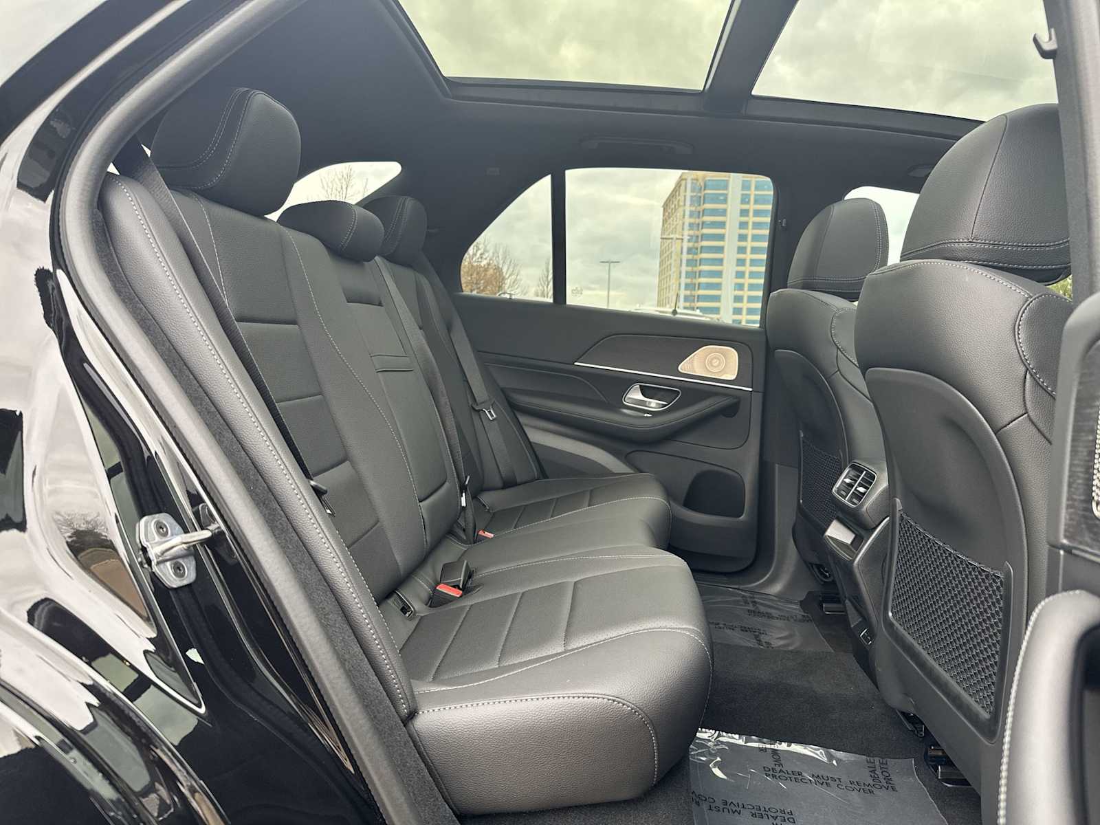 Thumbnail: 2026 Mercedes-Benz GLE - 19