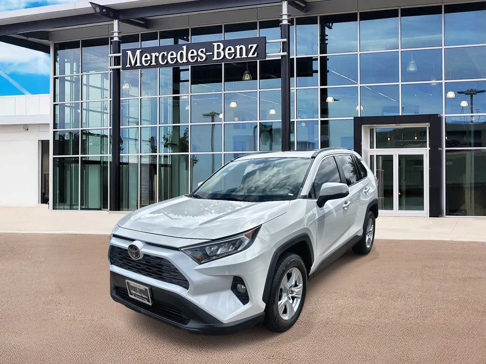 Thumbnail: 2019 Toyota RAV4 - 1