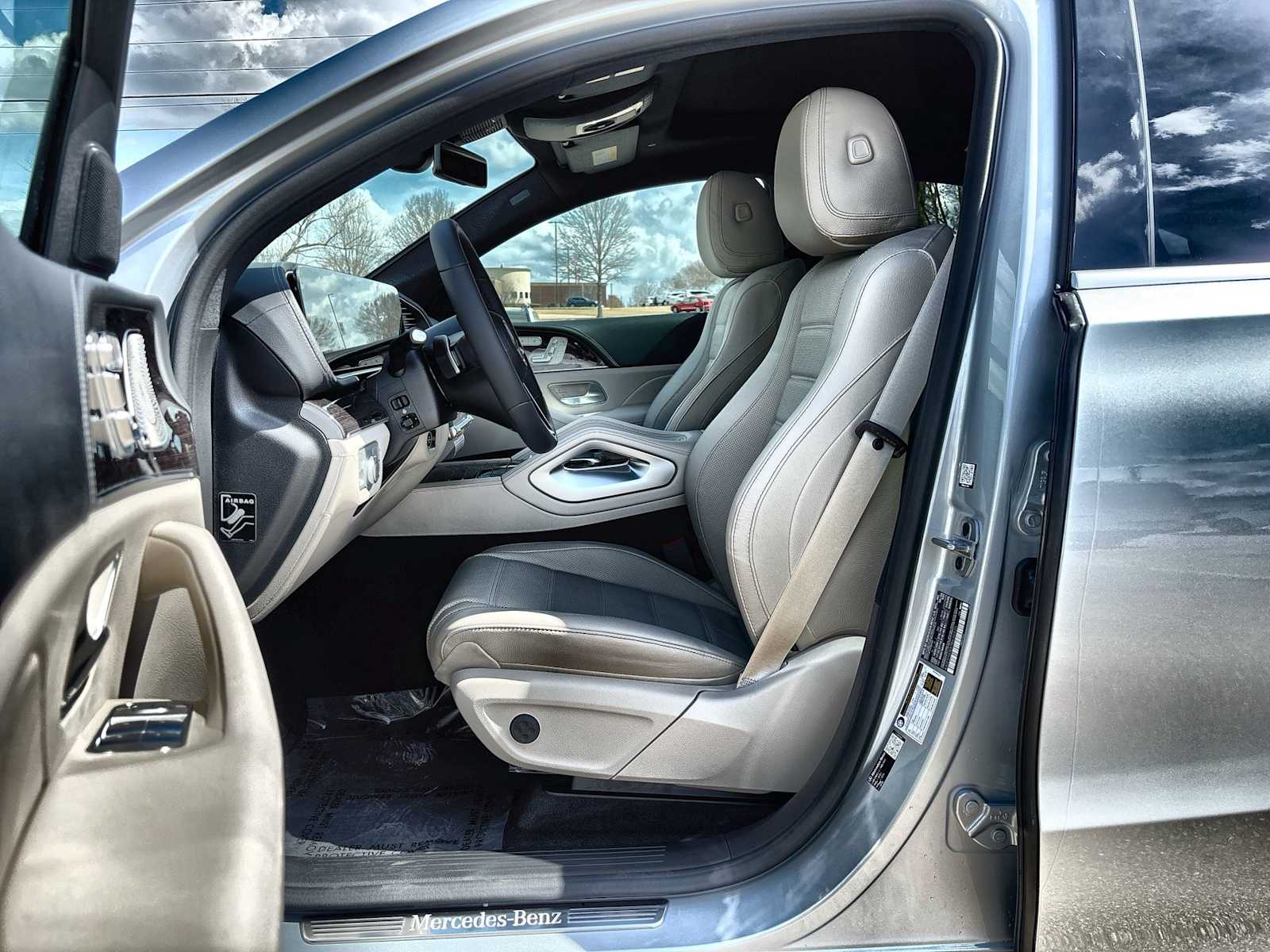 Thumbnail: 2026 Mercedes-Benz GLE - 2