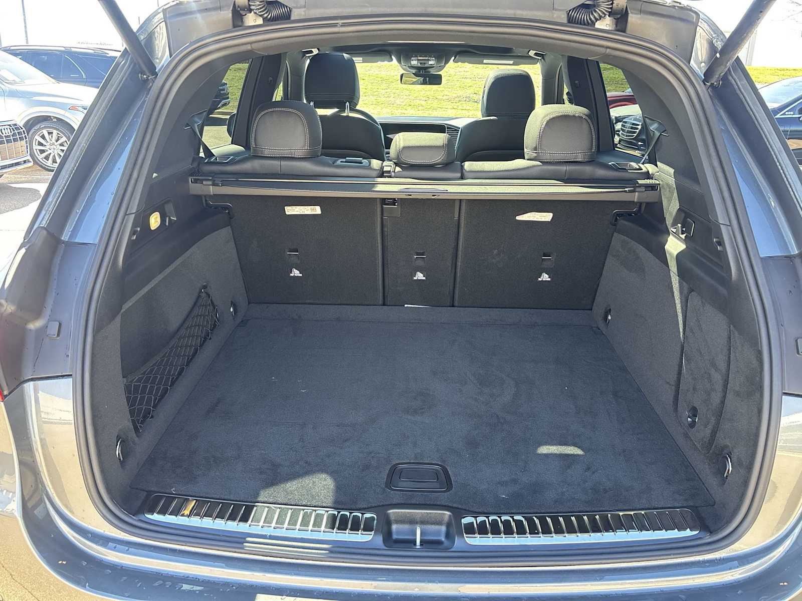 Thumbnail: 2026 Mercedes-Benz GLE - 26