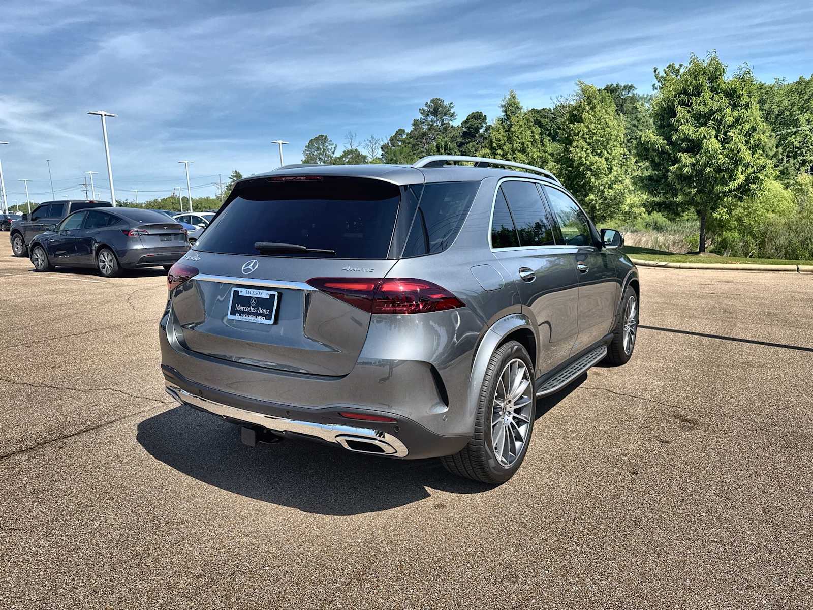 Thumbnail: 2026 Mercedes-Benz GLE - 8