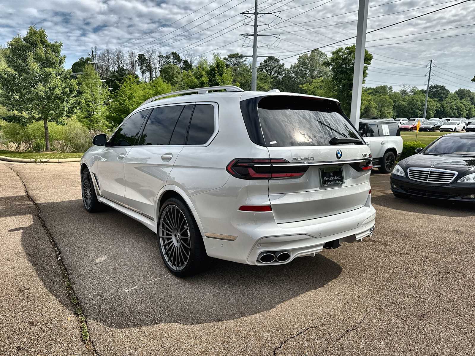 Thumbnail: 2024 BMW X7 - 6