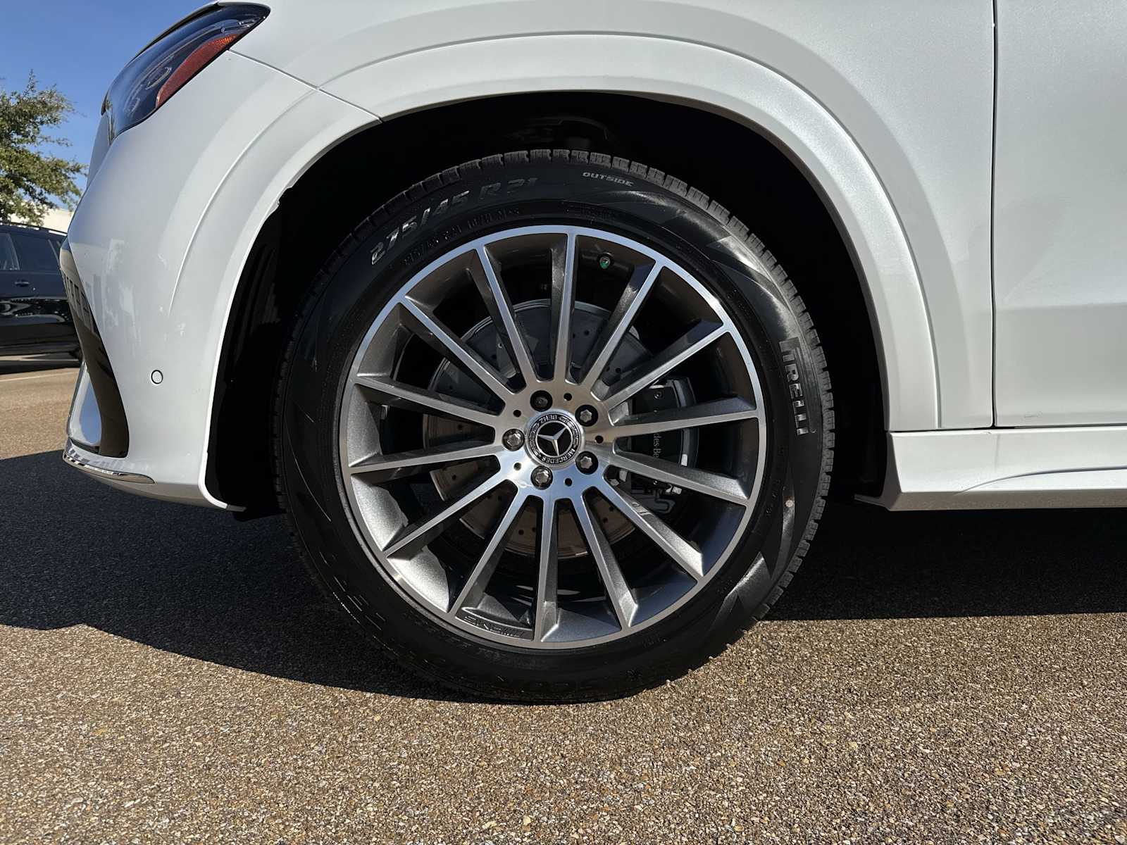 Thumbnail: 2026 Mercedes-Benz GLE - 12