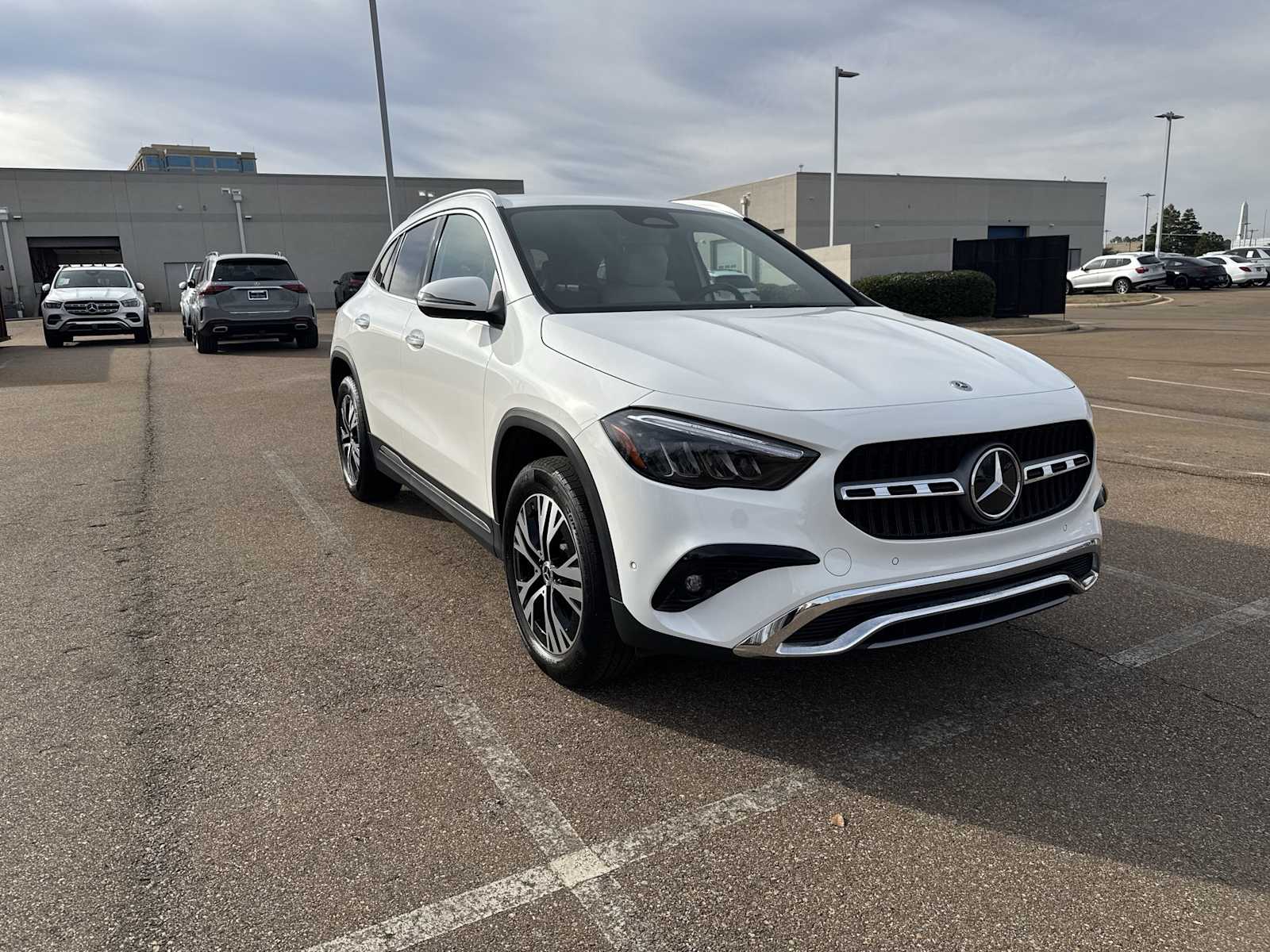 Thumbnail: 2025 Mercedes-Benz GLA - 8