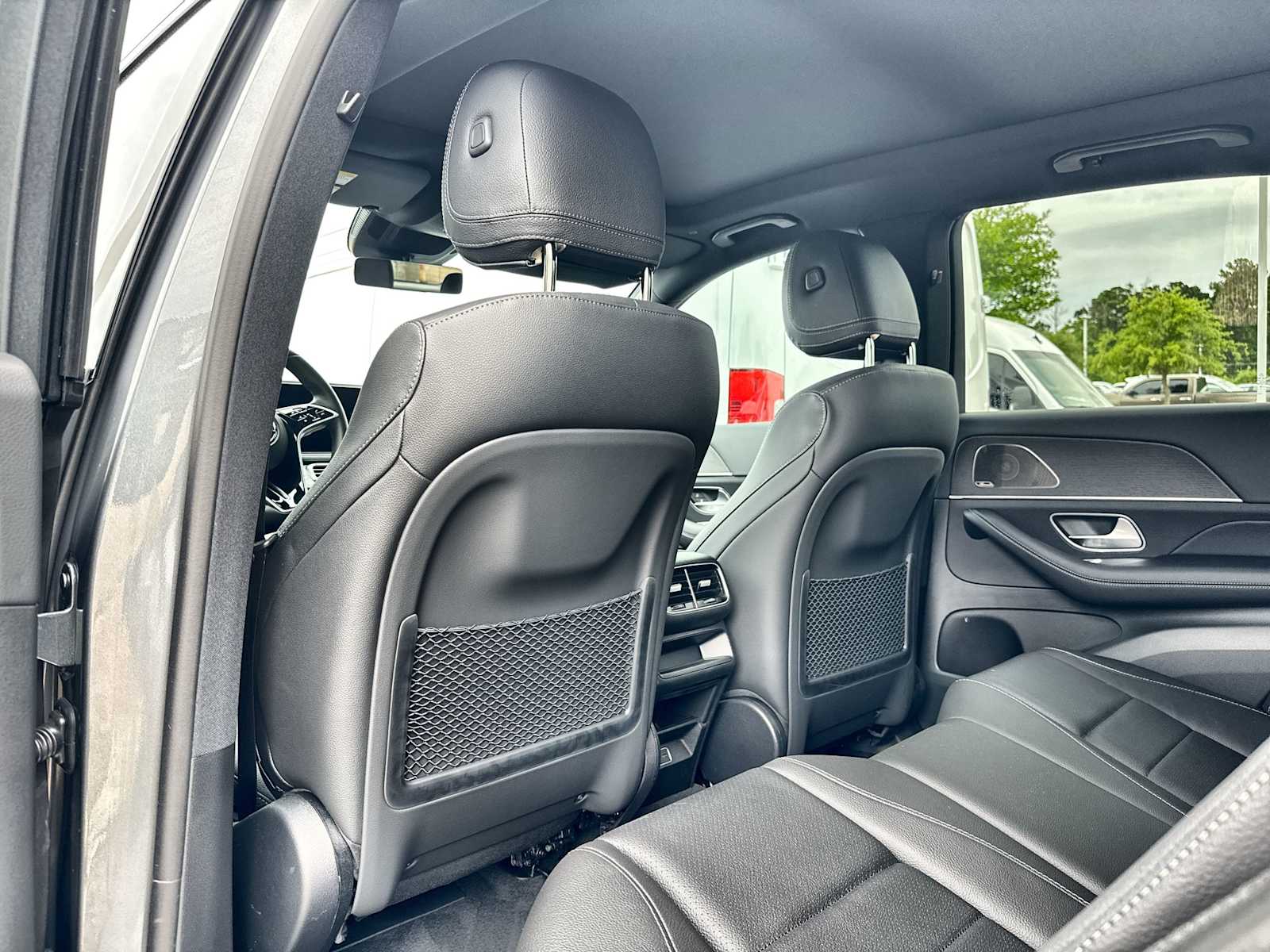 Thumbnail: 2026 Mercedes-Benz GLE - 18