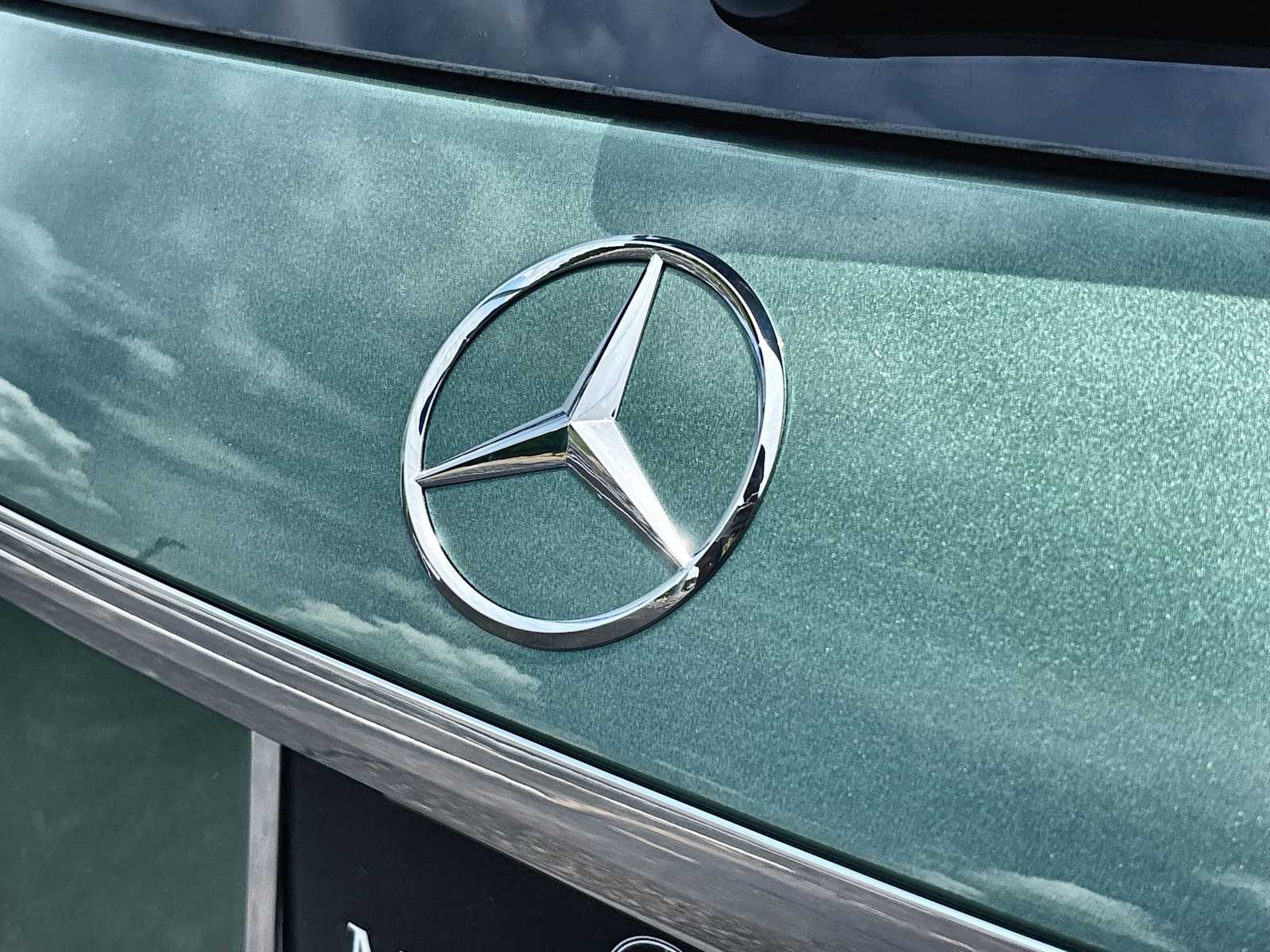 Thumbnail: 2026 Mercedes-Benz GL-Class - 16