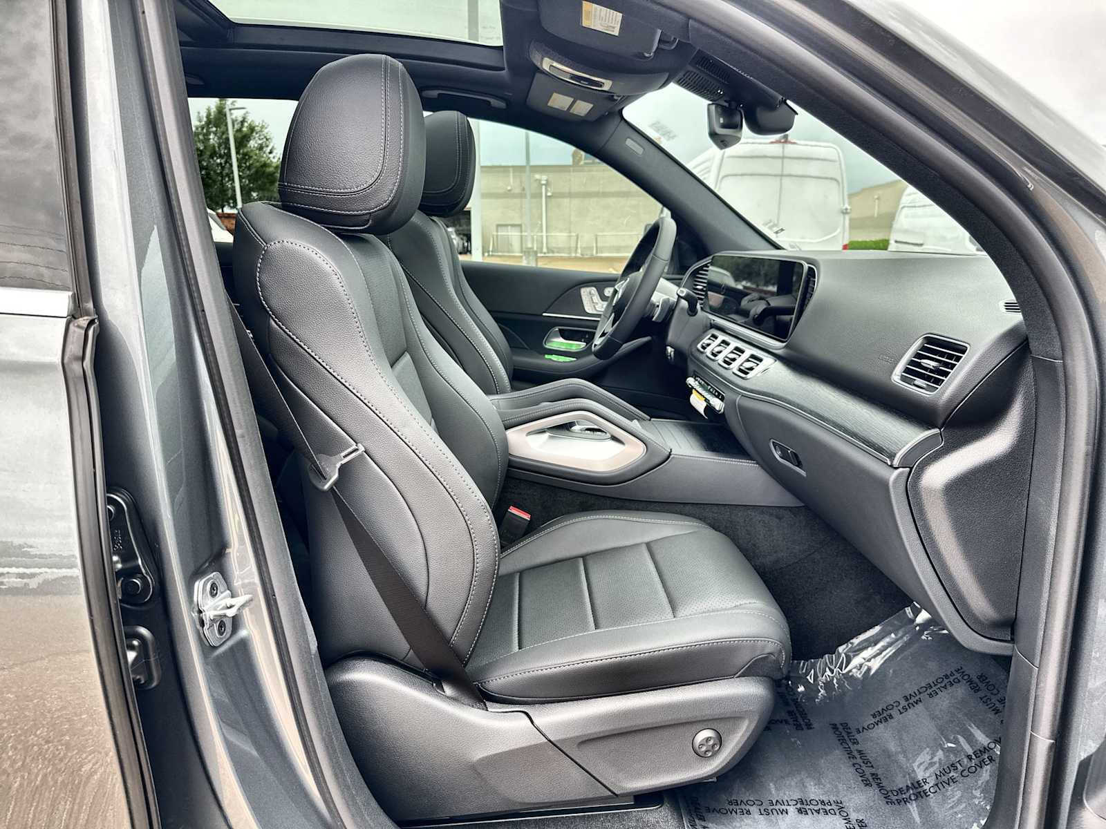 Thumbnail: 2026 Mercedes-Benz GLE - 9