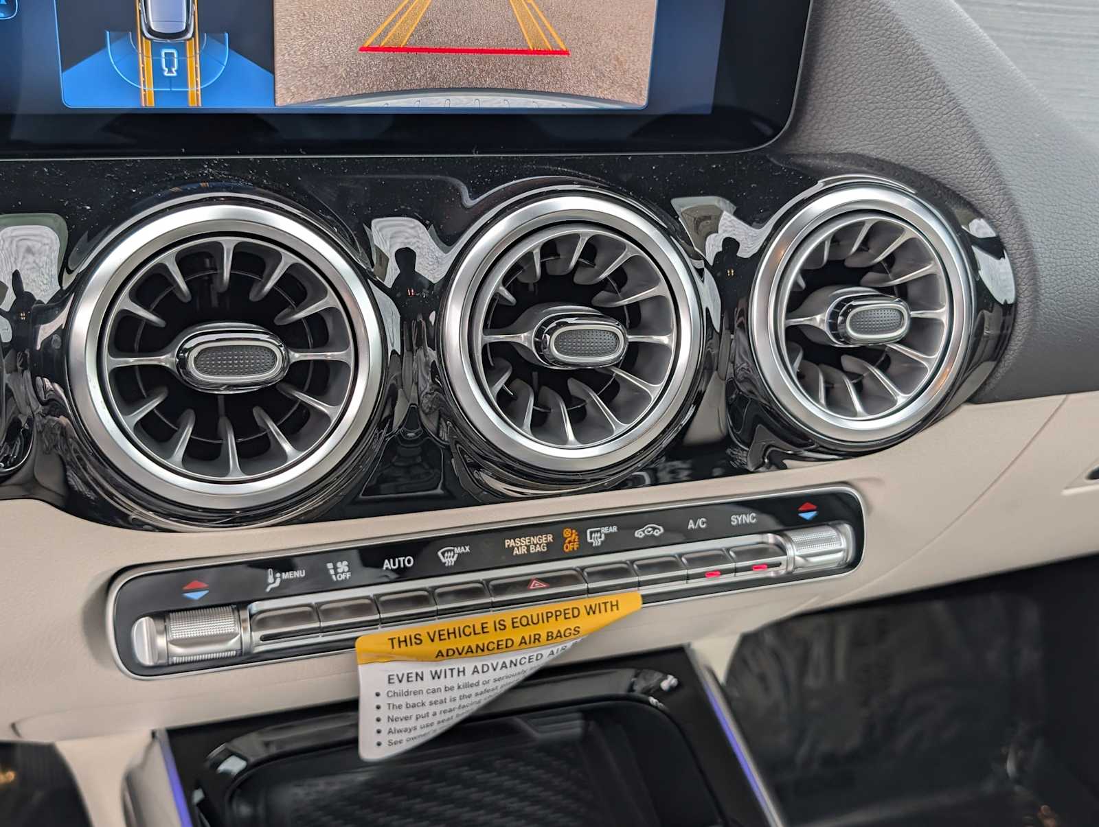 Thumbnail: 2026 Mercedes-Benz GLA - 15