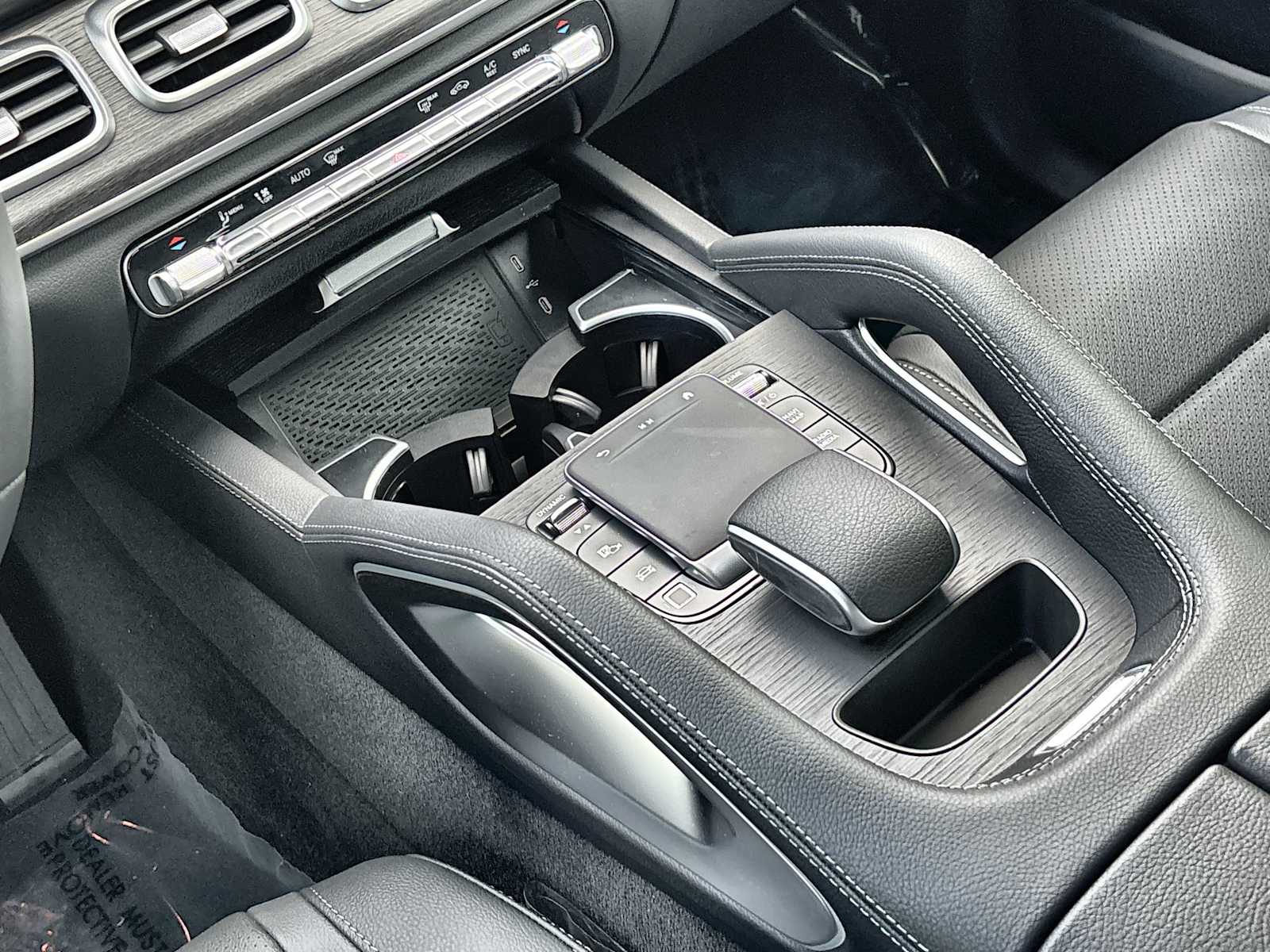 Thumbnail: 2026 Mercedes-Benz GLE - 22