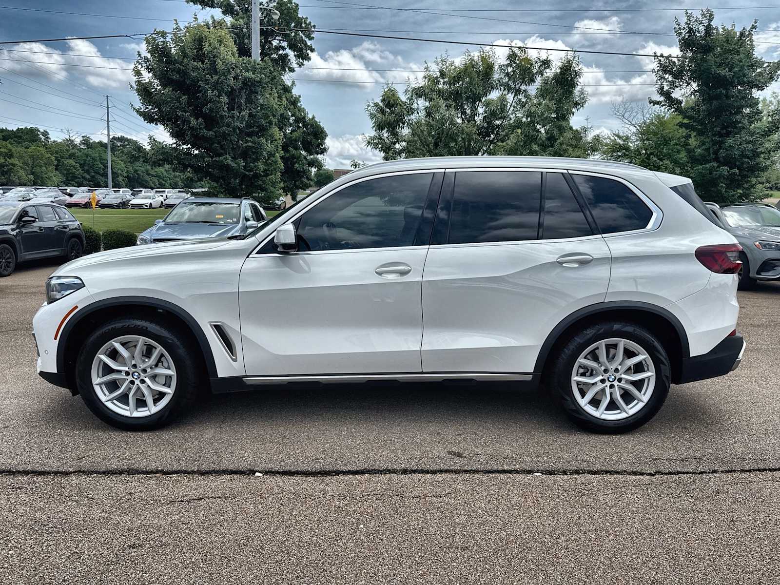 Thumbnail: 2023 BMW X5 - 5
