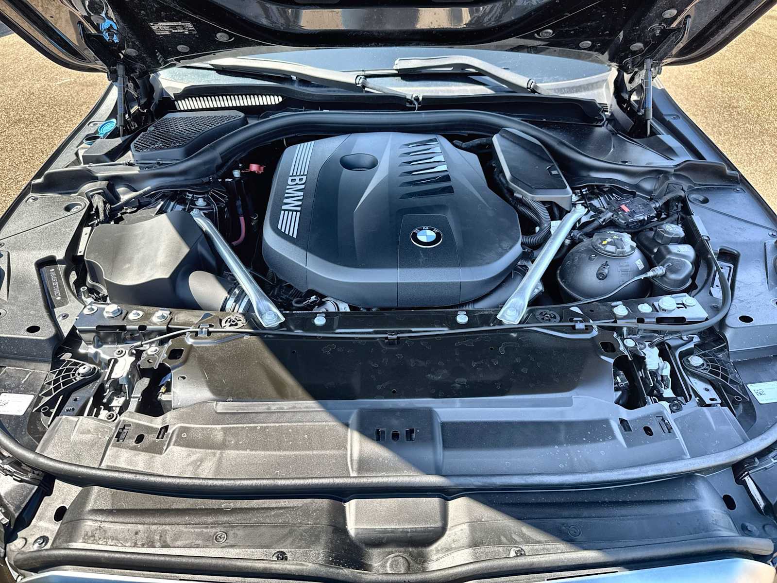 Thumbnail: 2026 BMW 5 Series - 13