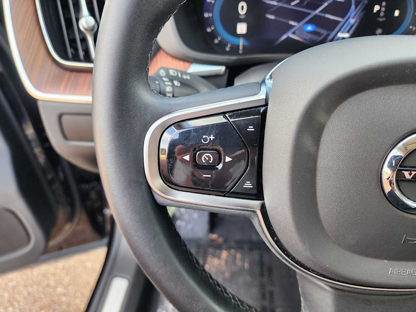 2023 Volvo XC60 B5 Plus 18