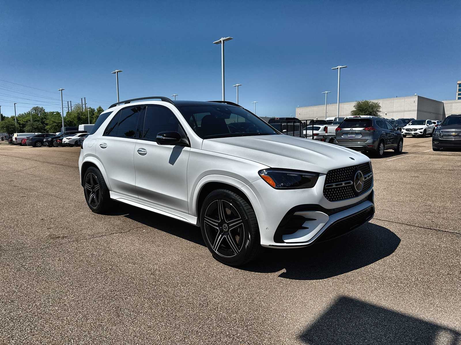Thumbnail: 2026 Mercedes-Benz GLE - 11