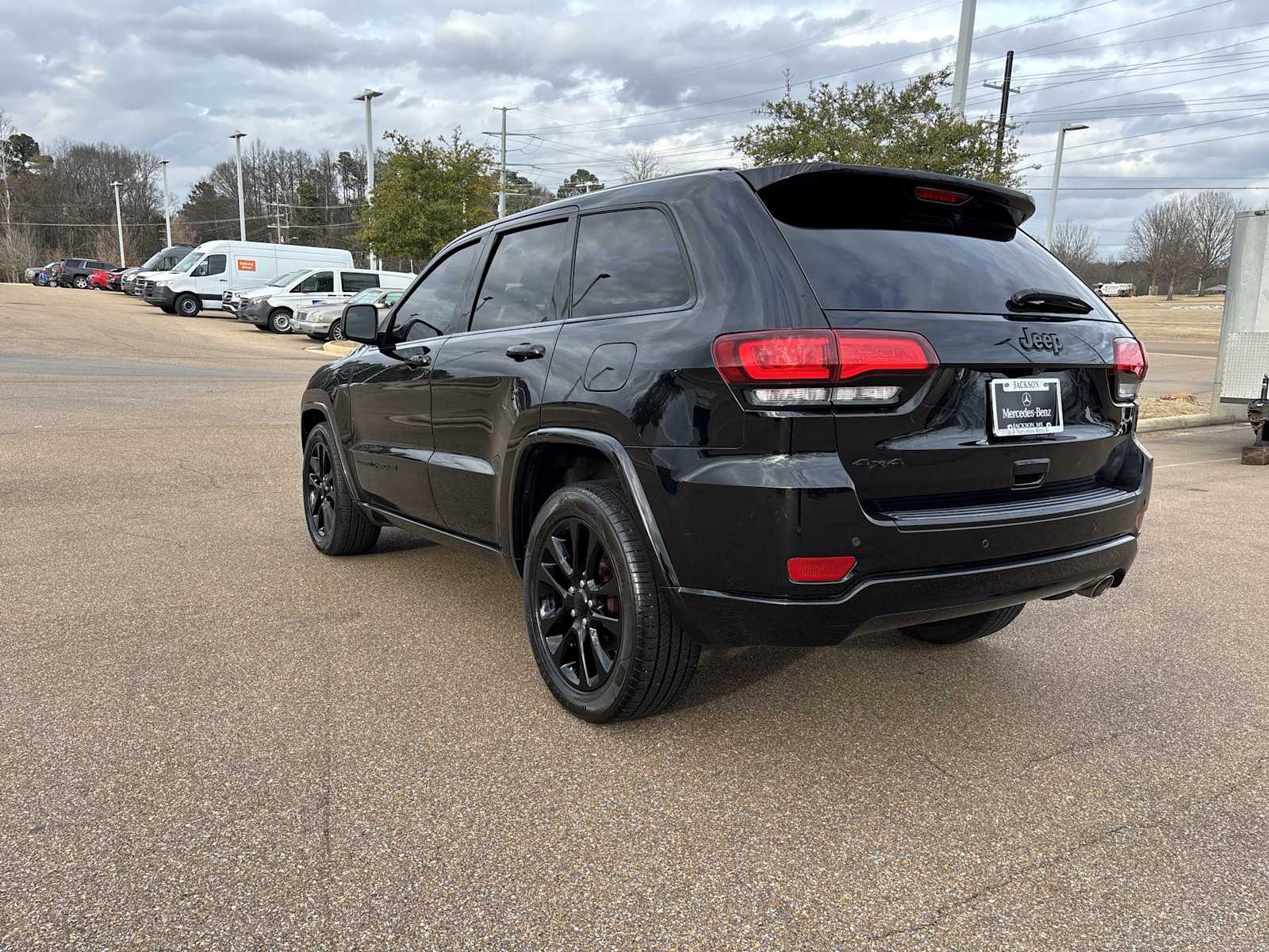 Thumbnail: 2018 Jeep Grand Cherokee - 4