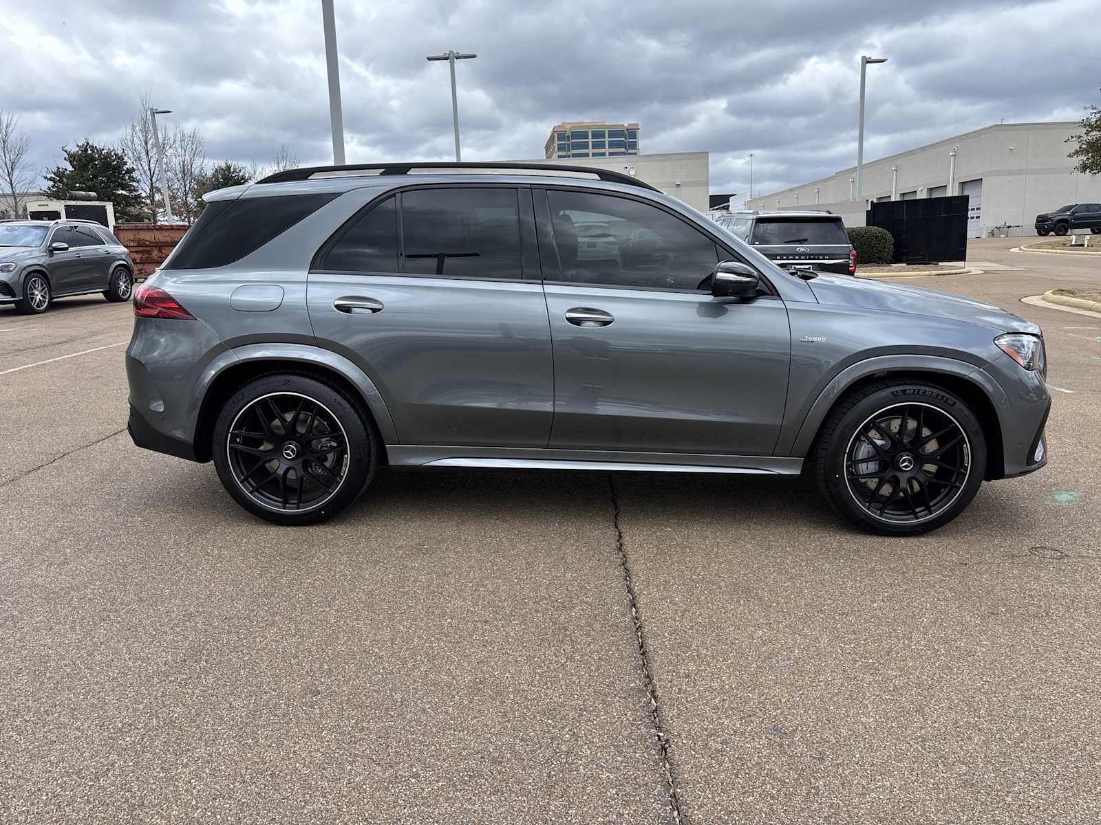 Thumbnail: 2026 Mercedes-Benz GLE - 7