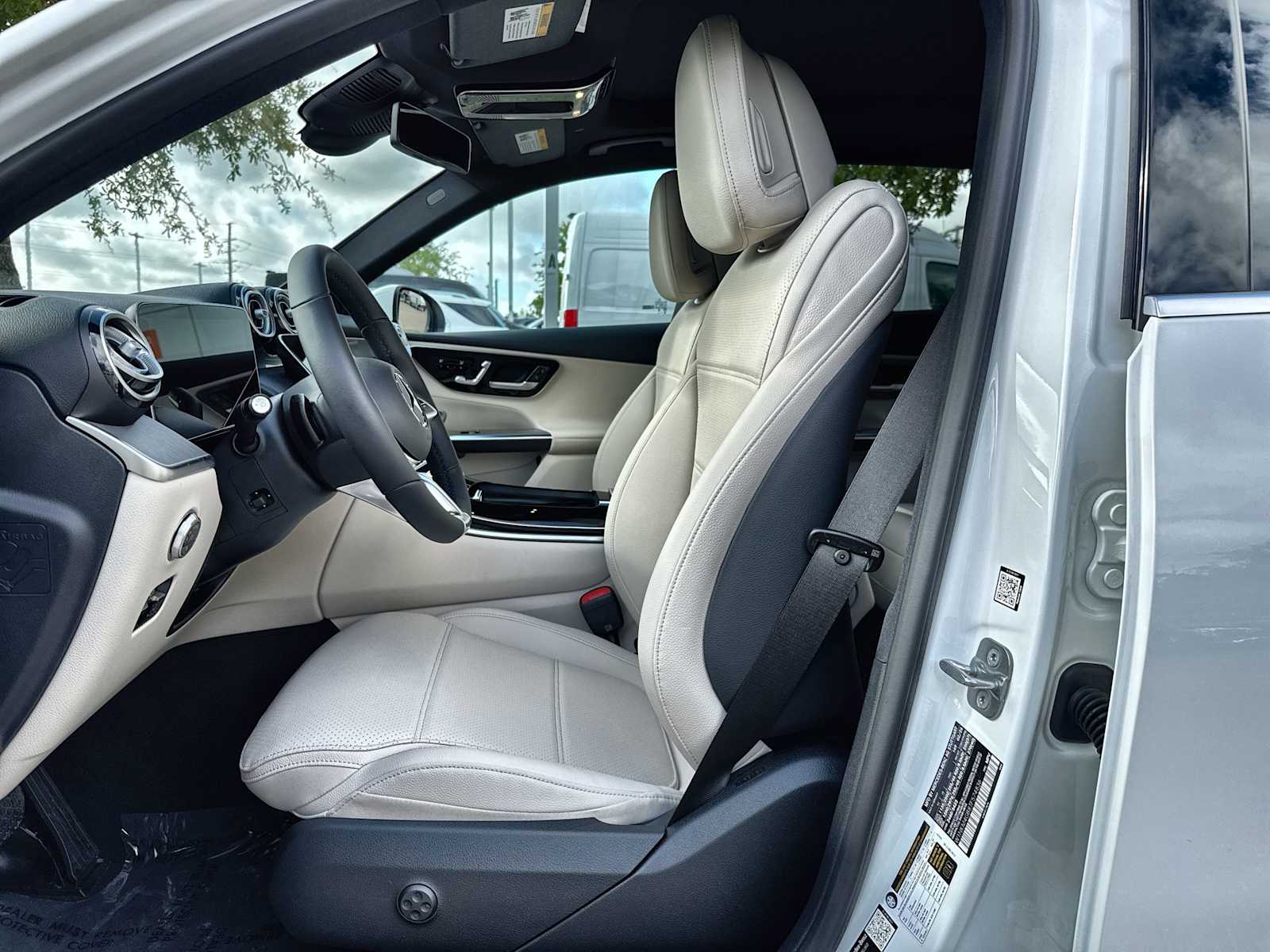 Thumbnail: 2026 Mercedes-Benz GLC - 3