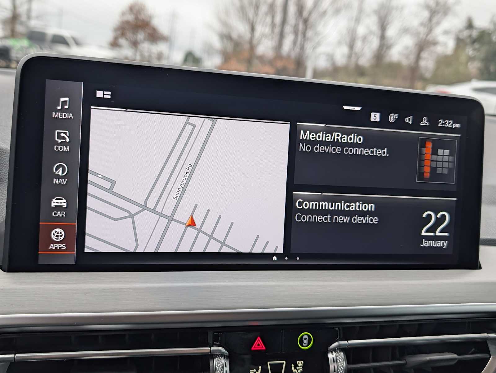 Thumbnail: 2025 BMW X4 - 13