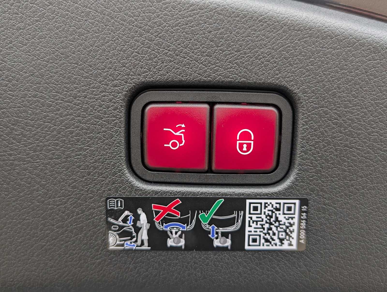 Thumbnail: 2026 Mercedes-Benz CLE - 24