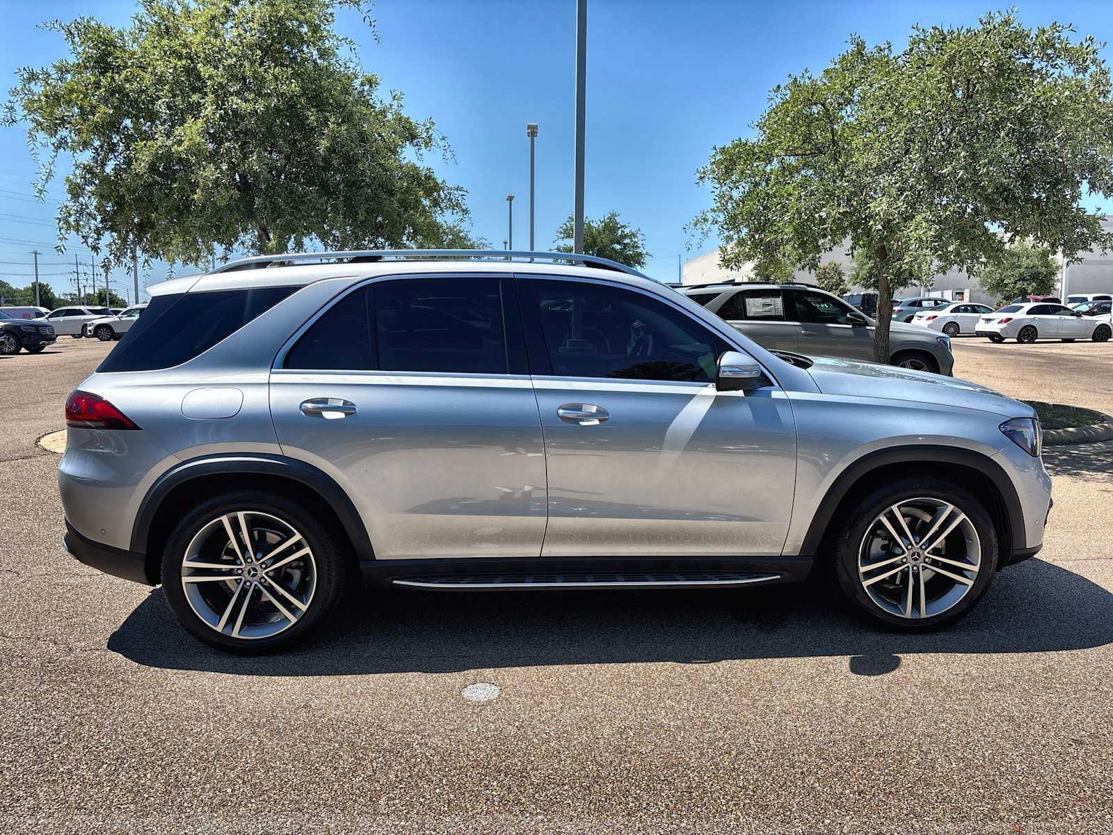 Thumbnail: 2020 Mercedes-Benz GLE - 10