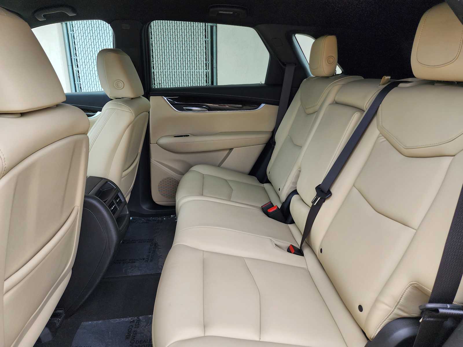 Thumbnail: 2017 Cadillac XT5 - 9