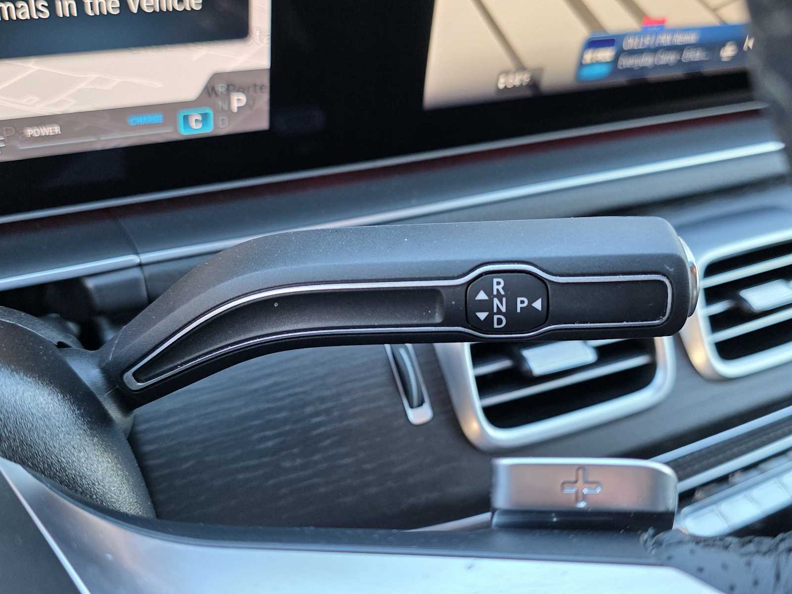 Thumbnail: 2025 Mercedes-Benz GLS - 26