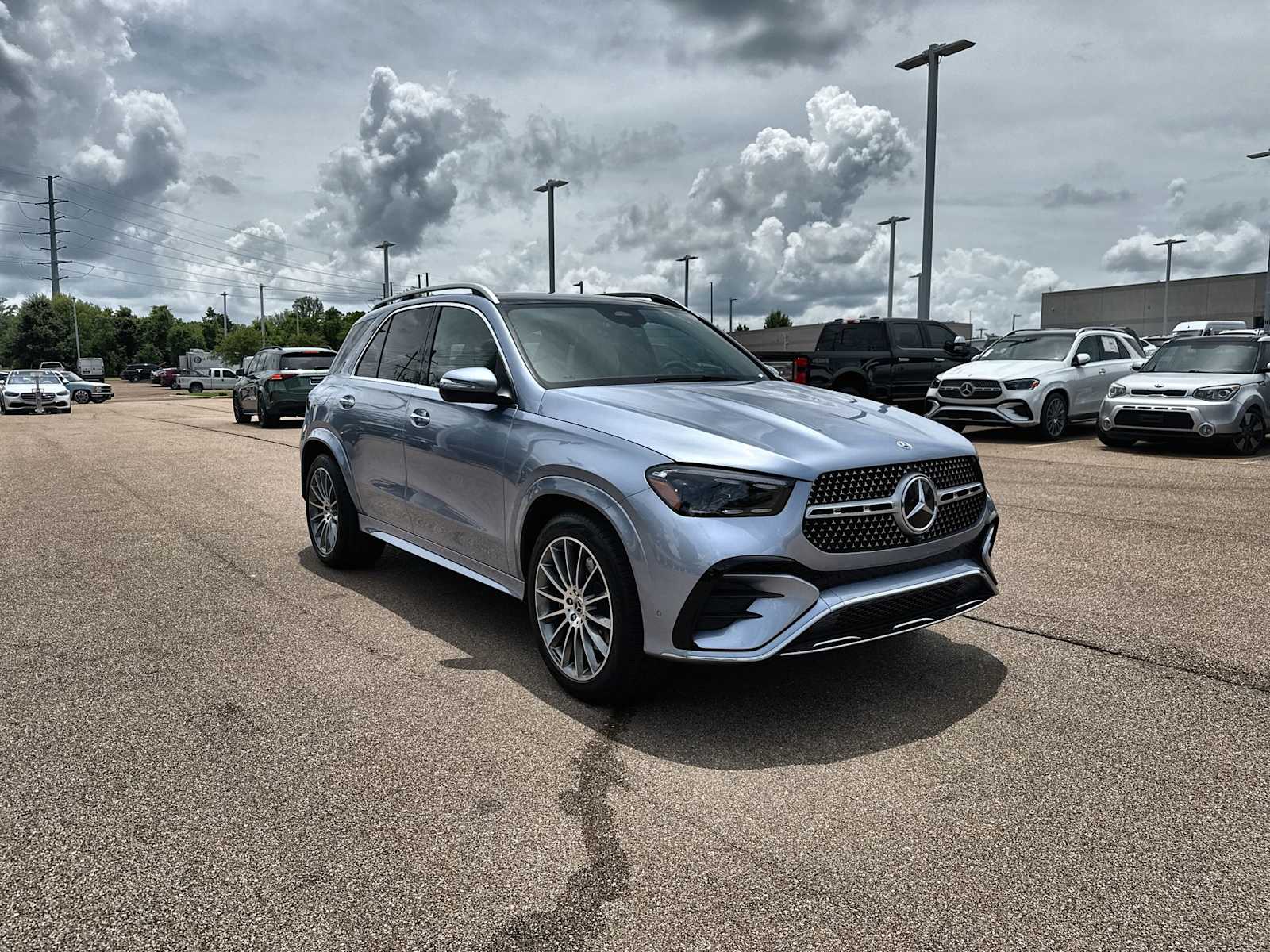 Thumbnail: 2026 Mercedes-Benz GLE - 11
