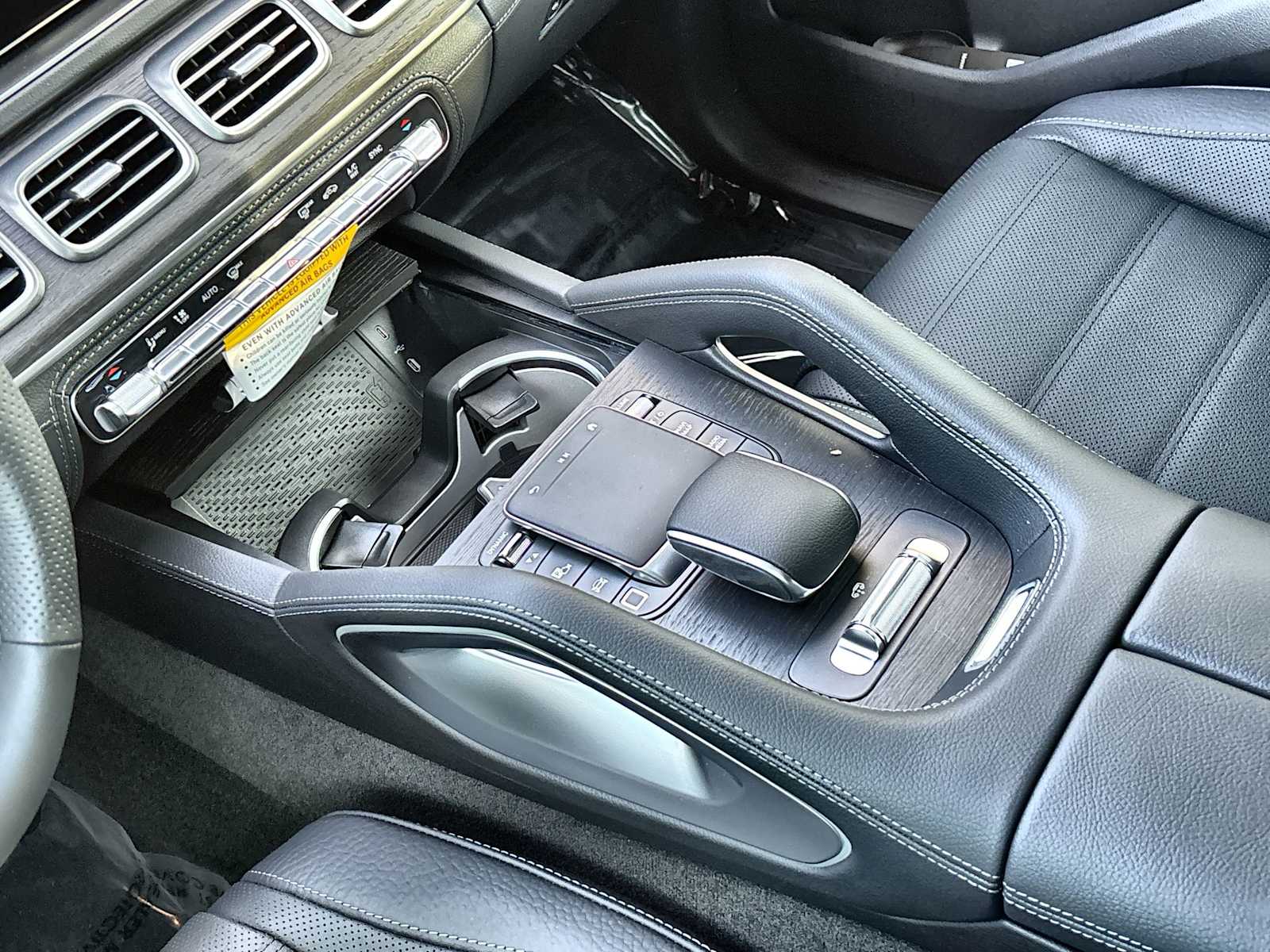 Thumbnail: 2026 Mercedes-Benz GLS - 22