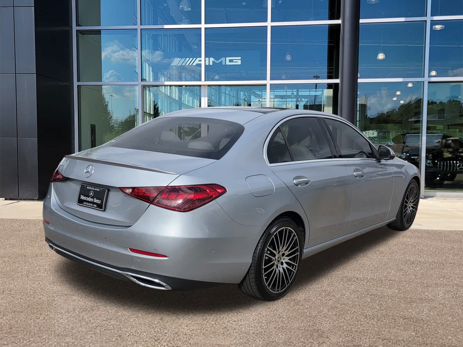 Thumbnail: 2023 Mercedes-Benz C-Class - 6