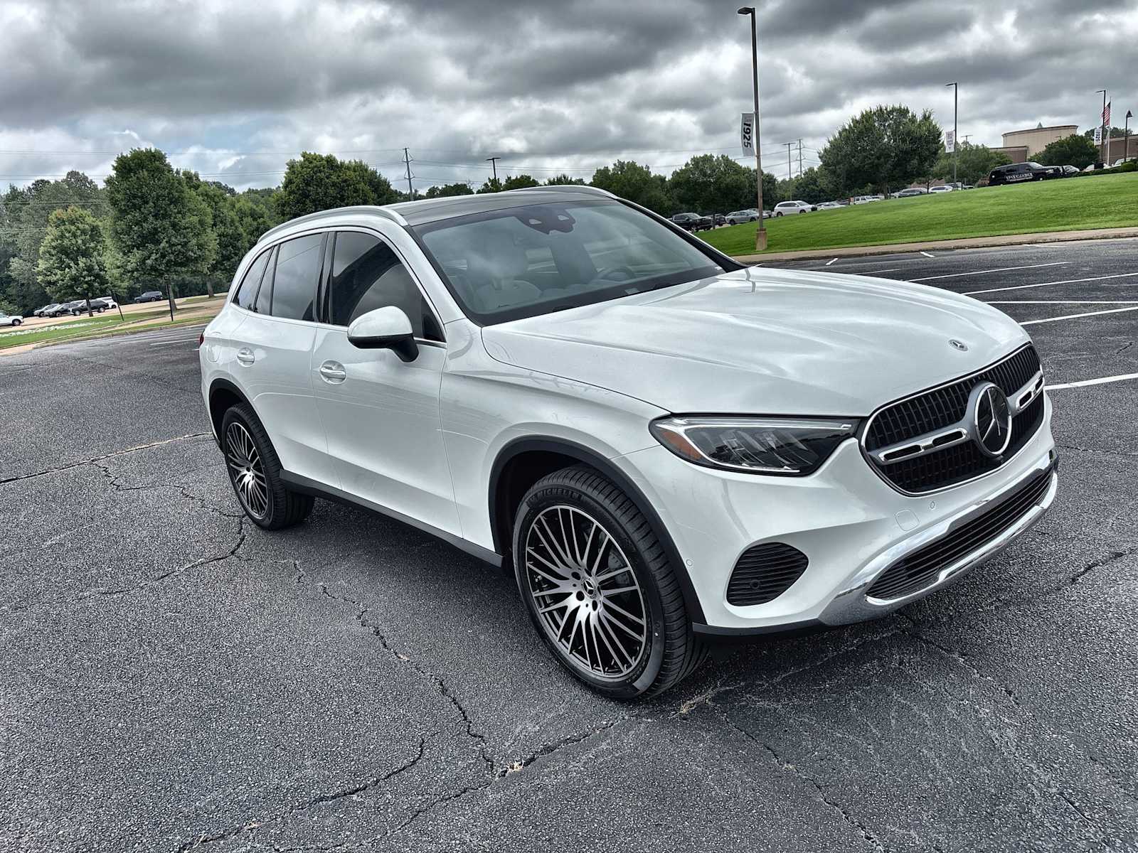 Thumbnail: 2026 Mercedes-Benz GLC - 11