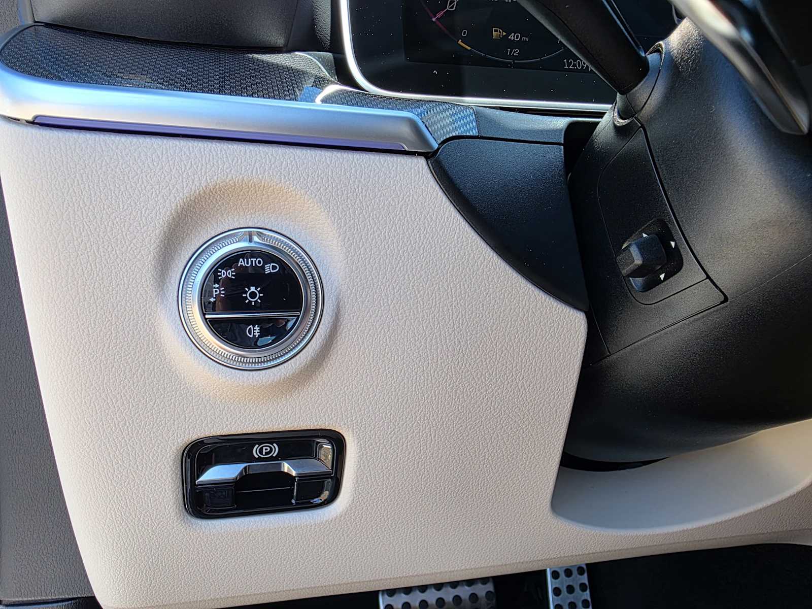 Thumbnail: 2026 Mercedes-Benz CLE - 21