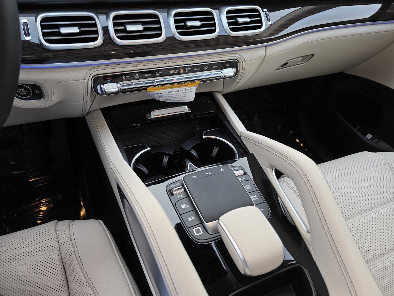 Thumbnail: 2026 Mercedes-Benz GLE - 22