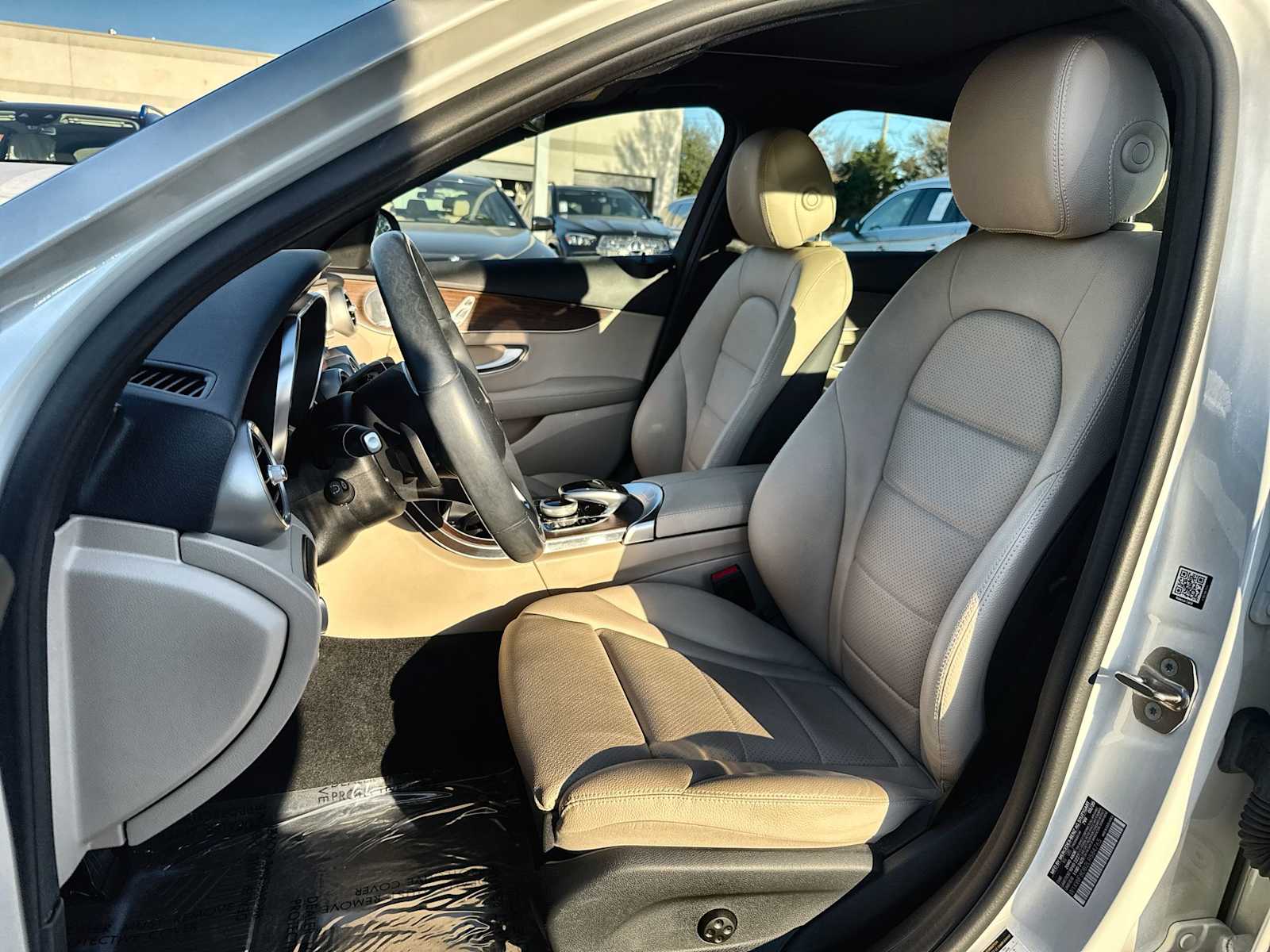 Thumbnail: 2020 Mercedes-Benz C-Class - 3