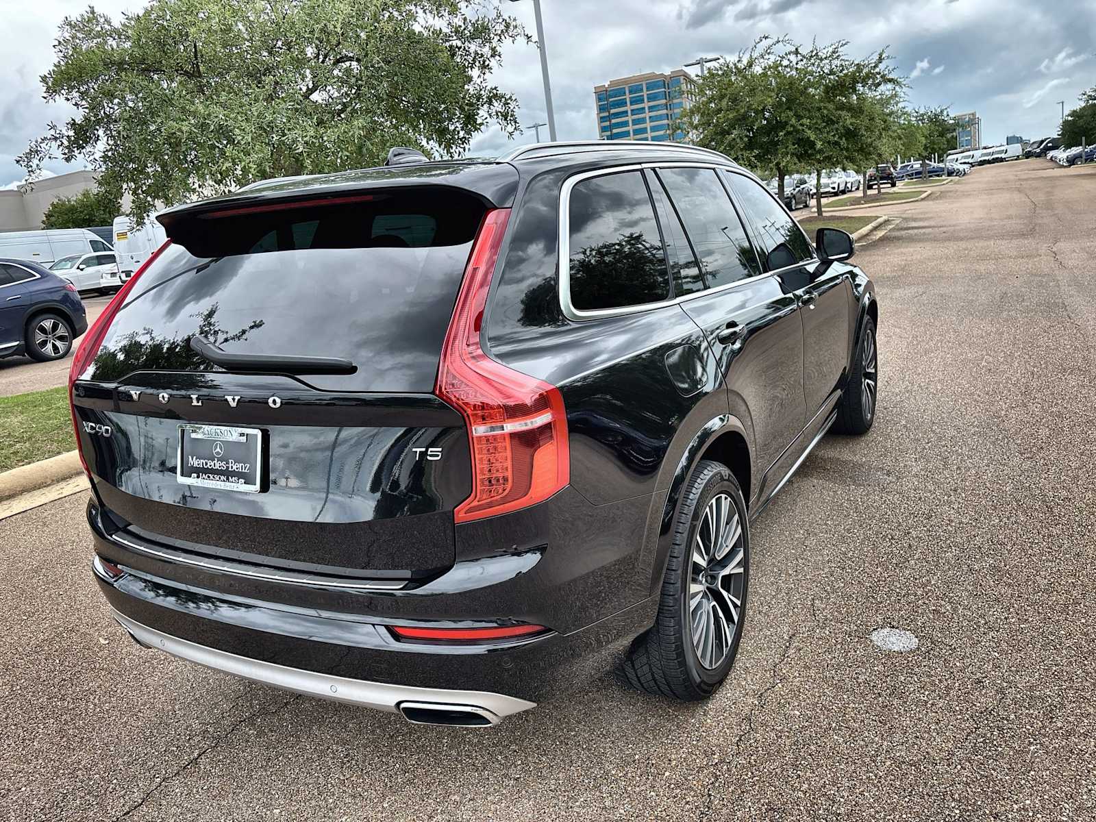 Thumbnail: 2021 Volvo XC90 - 8