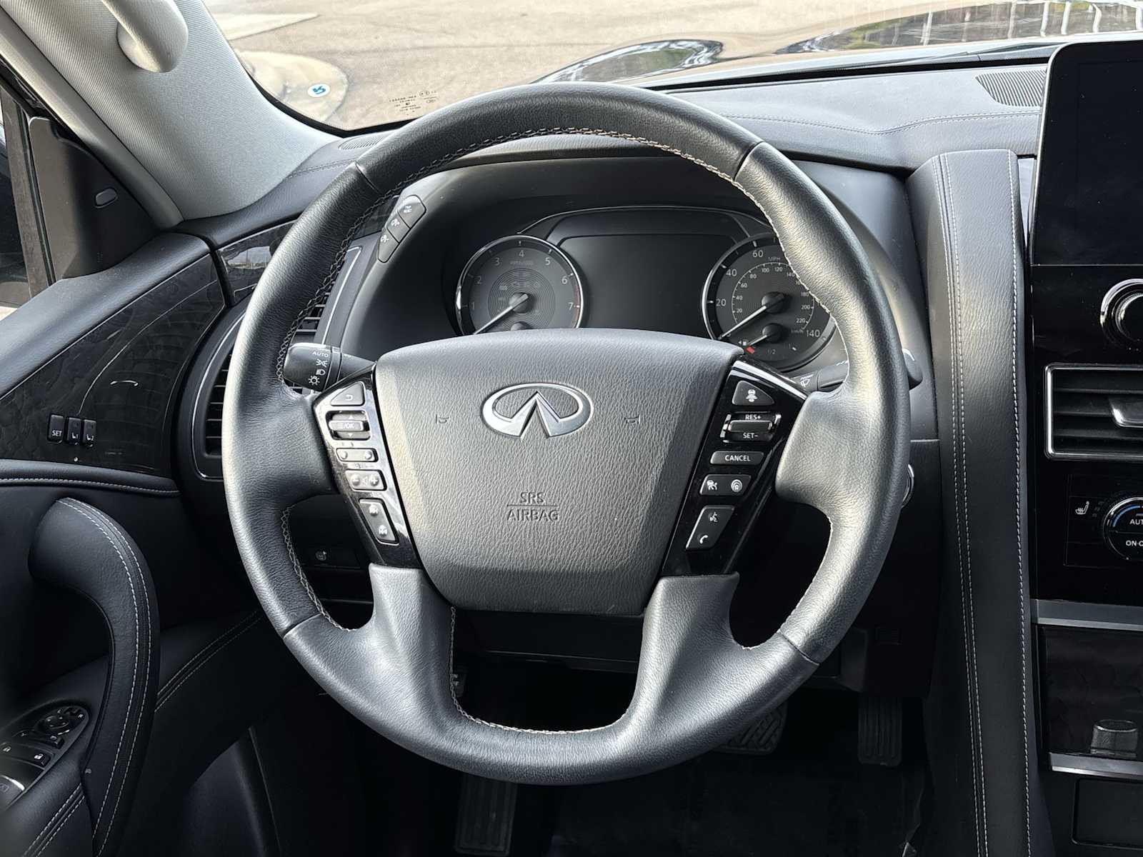 Thumbnail: 2022 INFINITI QX80 - 20