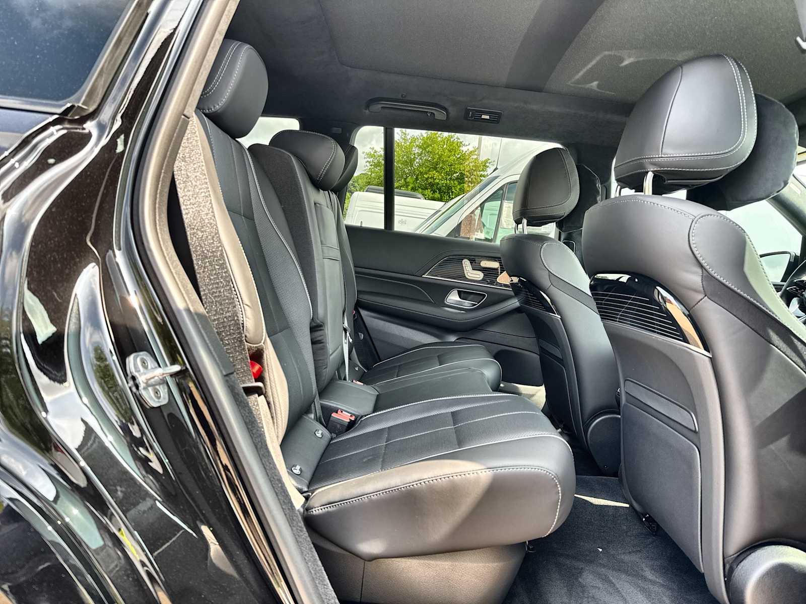 Thumbnail: 2026 Mercedes-Benz GLS - 19