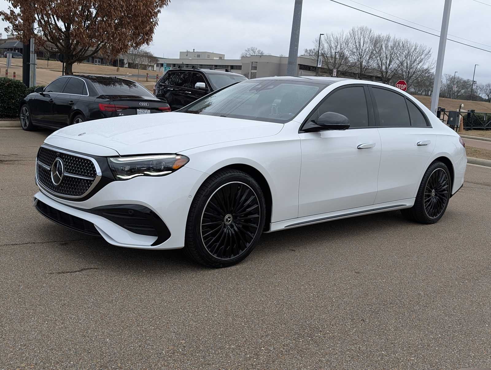 Thumbnail: 2024 Mercedes-Benz E-Class - 1