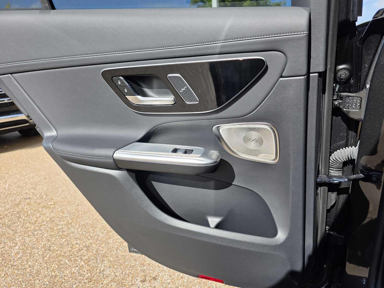 Thumbnail: 2025 Mercedes-Benz GLC - 17