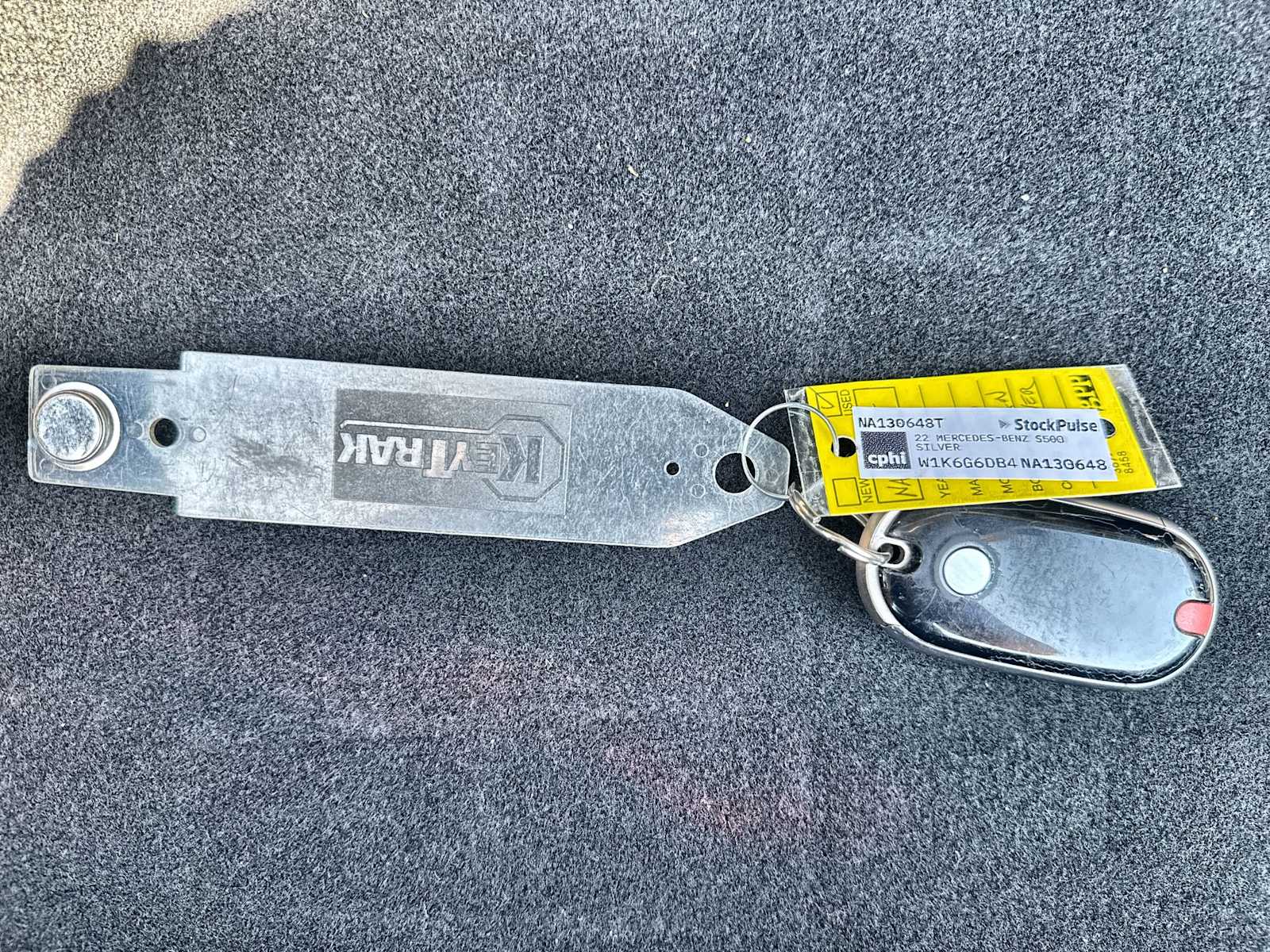 Thumbnail: 2022 Mercedes-Benz S-Class - 26