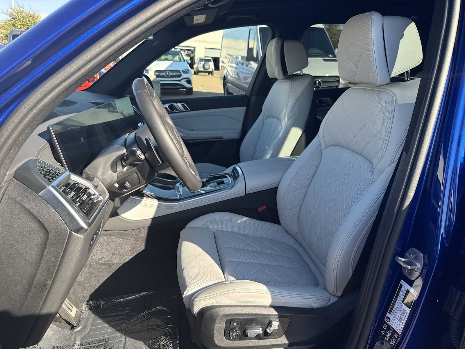 Thumbnail: 2026 BMW X5 - 15