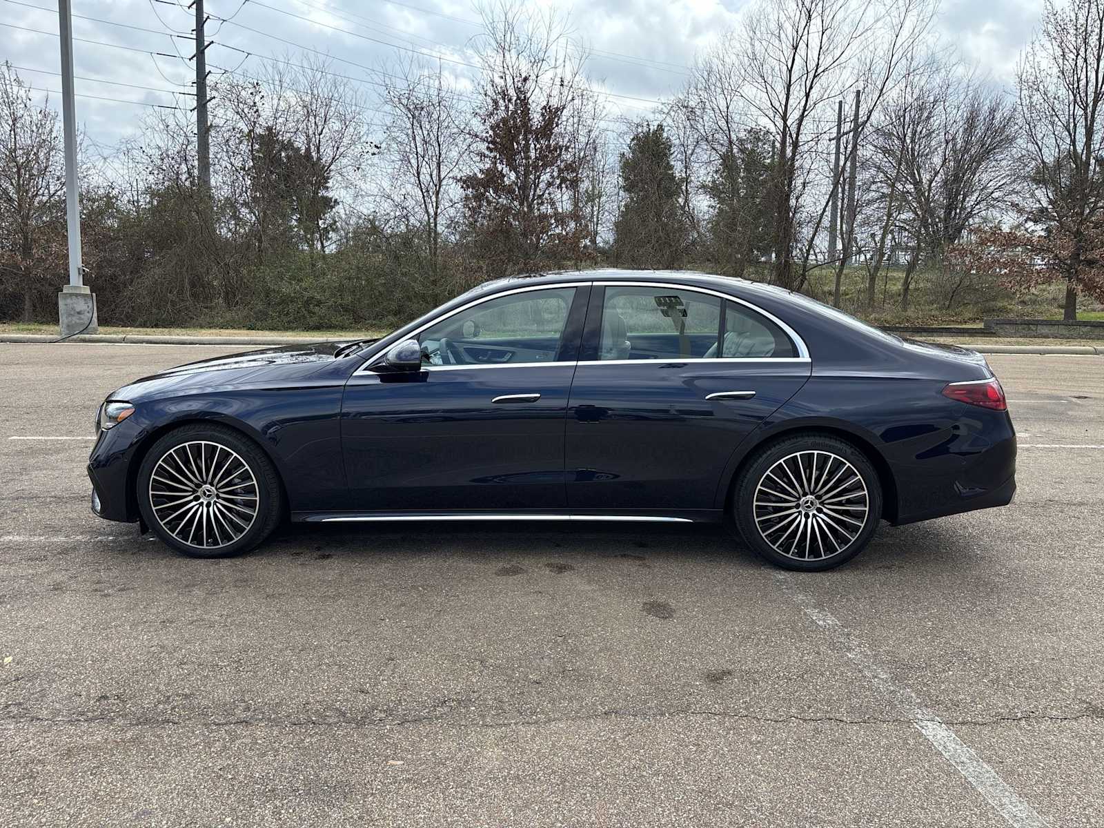 Thumbnail: 2026 Mercedes-Benz E-Class - 3